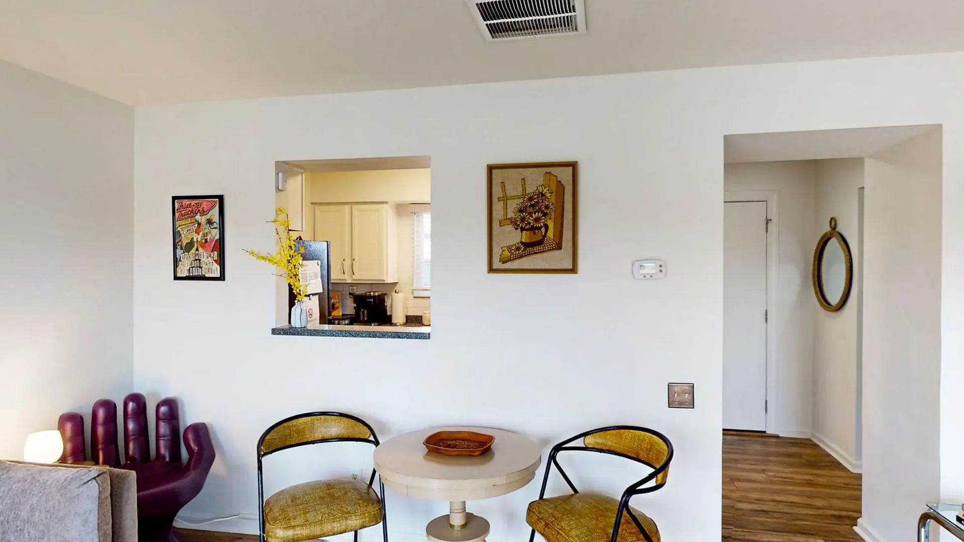 Nash-Vegas Oasis Apartment Nashville